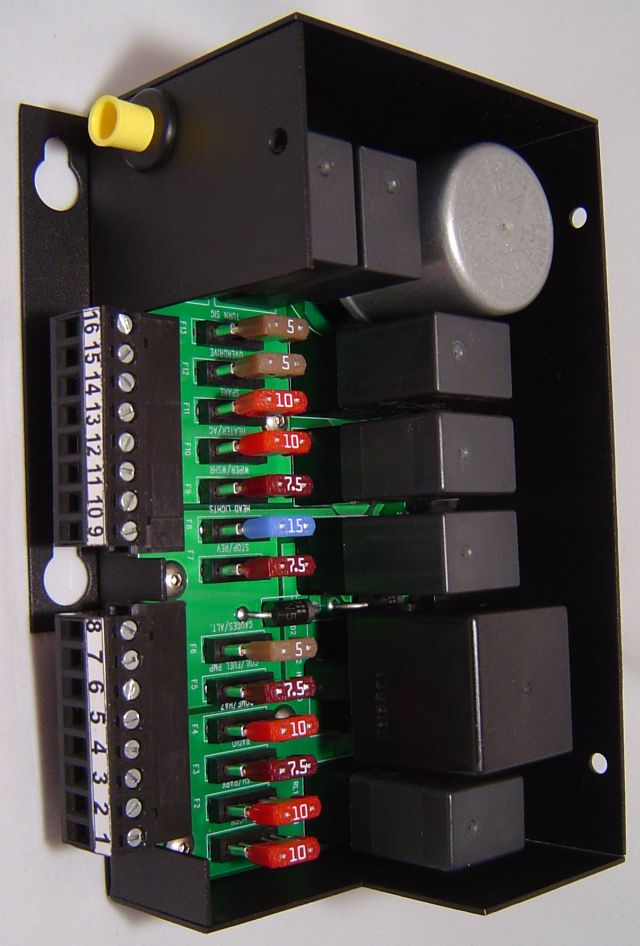 Fusebox-cover-off.JPG